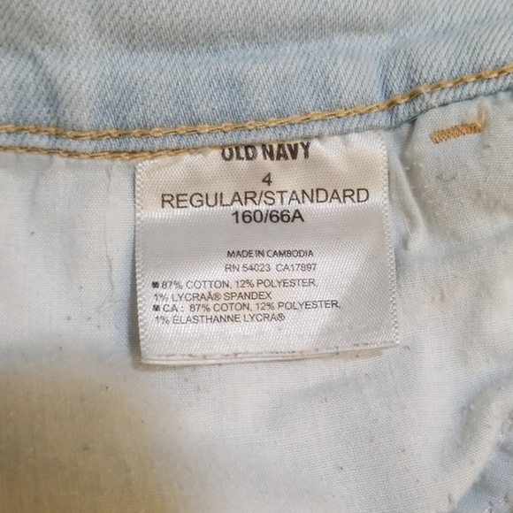 ON sz4 reg  Distressed Boyfriend.           J69 - Picture 2 of 5